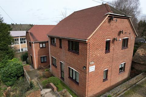 2 bedroom apartment for sale, Lower Street, Haslemere, Surrey, GU27