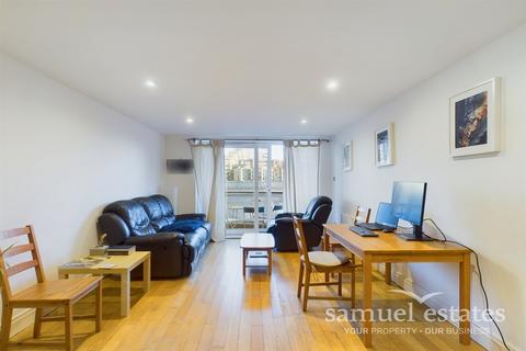 2 bedroom flat for sale, Dolphin House, Smugglers Way, London, SW18