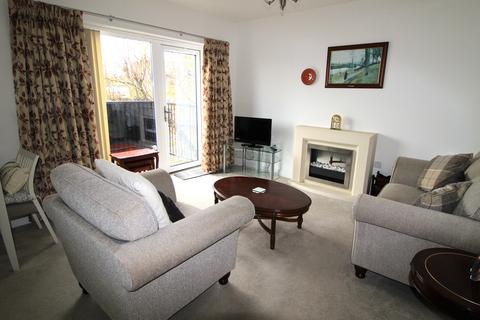 1 bedroom flat for sale, 80 St. Marys Lane, Upminster RM14