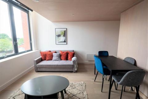 2 bedroom apartment to rent, Sky Gardens :: Old Trafford