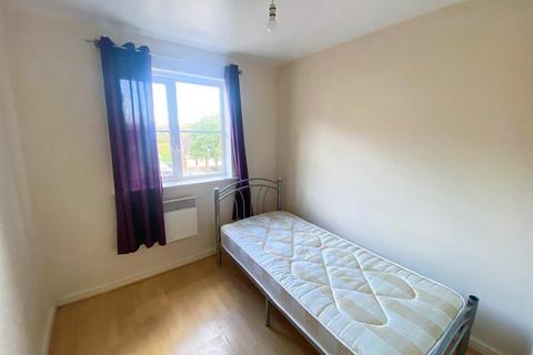 2 bedroom flat to rent, Yukon Road, Broxbourne EN10