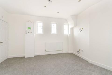 2 bedroom flat to rent, Market Square, Bromley, London, BR1