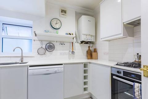 3 bedroom flat to rent, Ridge Road, London, N8 9LG, Crouch End, London, N8