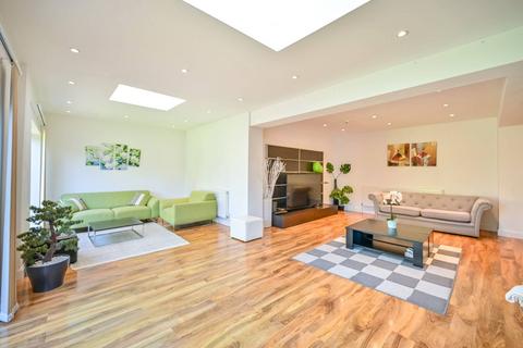 4 bedroom house to rent, Robin Hood Lane, Kingston Vale, London, SW15