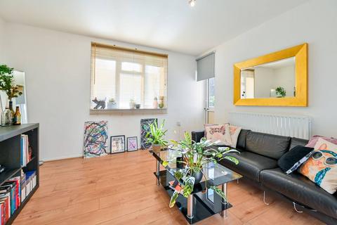 2 bedroom flat to rent, Neckinger Estate, Bermondsey, London, SE16