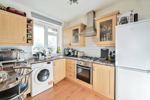 2 bedroom flat to rent, Neckinger Estate, Bermondsey, London, SE16