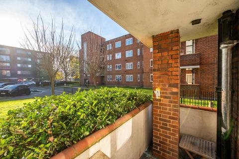 2 bedroom flat to rent, Neckinger Estate, Bermondsey, London, SE16