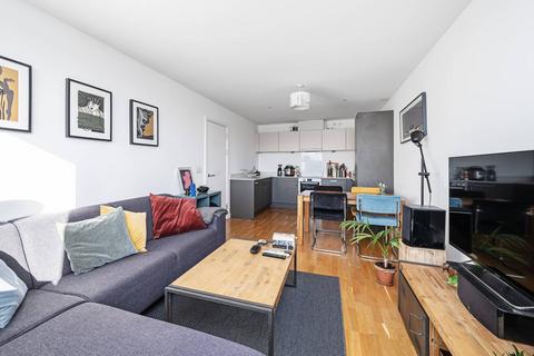 2 bedroom flat to rent, White Horse Lane, Stepney, London, E1