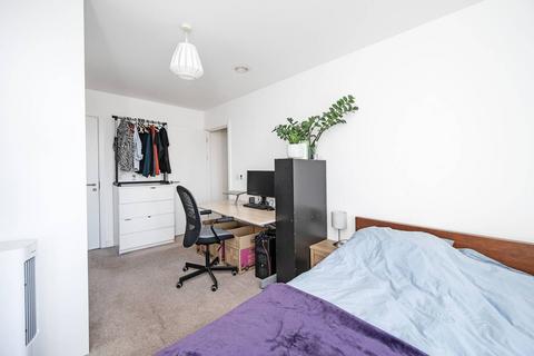 2 bedroom flat to rent, White Horse Lane, Stepney, London, E1