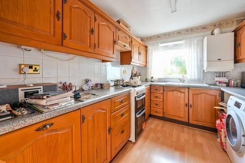 undefined, Linden Grove, New Malden, KT3