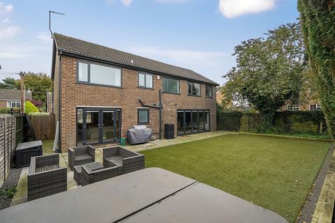 4 Dove Close, Wetherby, LS22 7YQ