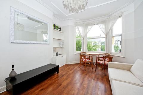 2 bedroom flat to rent, Harvist Road, Queens Park, London