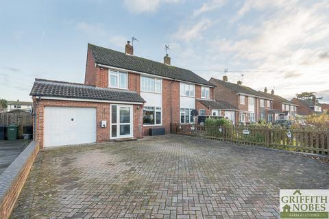 24 Howmead, Berkeley, GL13 9AS