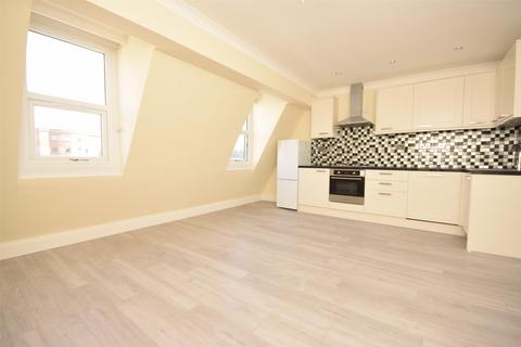 2 bedroom apartment to rent, Station Road, Redhill RH1