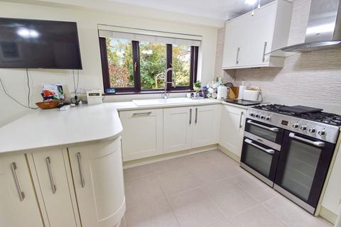 4 bedroom detached house for sale, Sarsen Heights, Walderslade Woods, Chatham, ME5