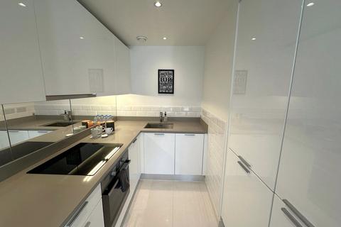 1 bedroom apartment for sale, Cardinal Building, Station Approach, Hayes, Greater London, UB3