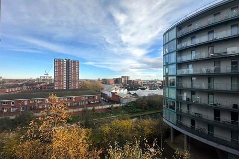 1 bedroom apartment for sale, Cardinal Building, Station Approach, Hayes, Greater London, UB3