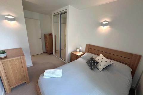 1 bedroom apartment for sale, Cardinal Building, Station Approach, Hayes, Greater London, UB3