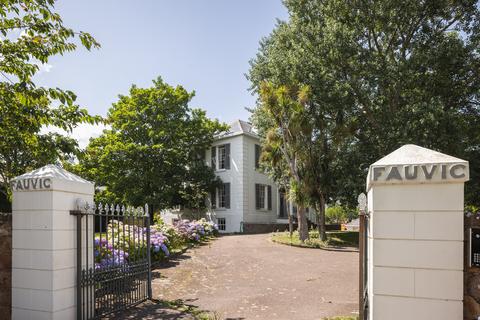 5 bedroom detached house for sale, La Rue De Fauvic, Grouville, Jersey