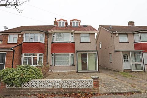 5 bedroom semi-detached house to rent, Lovell Walk, Elm Park, Rainham, RM13