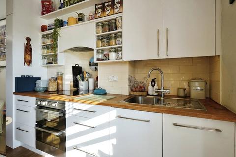 3 bedroom apartment for sale, Herne Hill, London, SE24