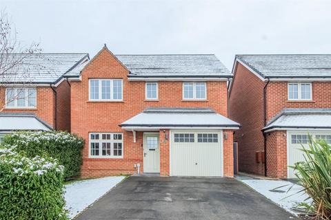 4 bedroom detached house for sale, Whitaker Drive, Wakefield WF1