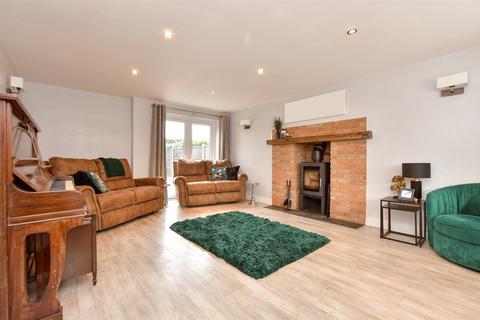 4 bedroom detached house for sale, Heath Road, Coxheath, Maidstone, Kent