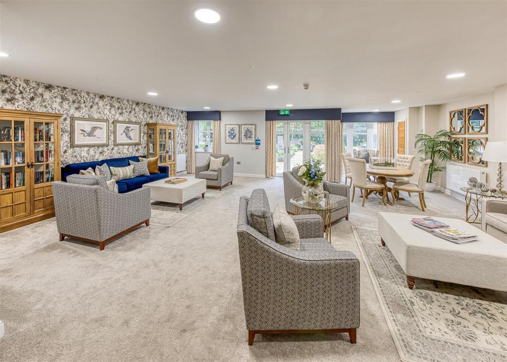 5 Clock Gardens-communal lounge1.jpg