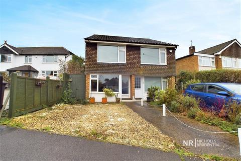 2 bedroom semi-detached house for sale, Ellingham Road, Chessington, Surrey. KT9