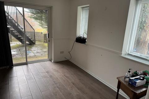 1 bedroom flat for sale, 1 Pentwyn Heights, Abersychan, Pontypool, Gwent, NP4 7TN