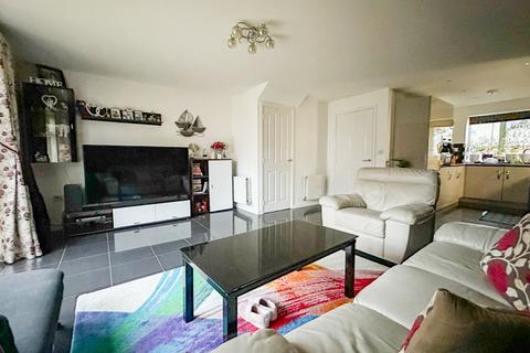 3 bedroom end of terrace house for sale, Wood Street, Patchway, Bristol, South Gloucestershire, BS34