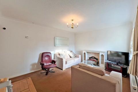 2 bedroom apartment for sale, Hanover Court, TETTENHALL