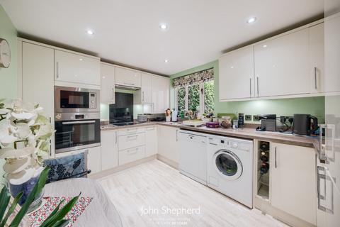 Flat 4, Packwood Court Bucknell Close, Solihull, B91 2UW