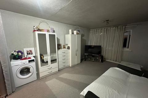 2 bedroom maisonette for sale, 34 Enfield Close, Erdington, Birmingham, B23 5SE