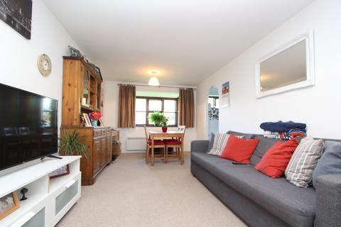 2 bedroom apartment to rent, Pages Hill, Muswell Hill, London, N10