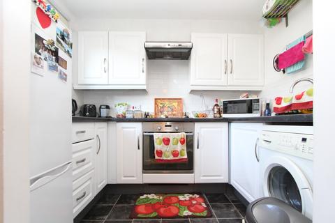 2 bedroom apartment to rent, Pages Hill, Muswell Hill, London, N10