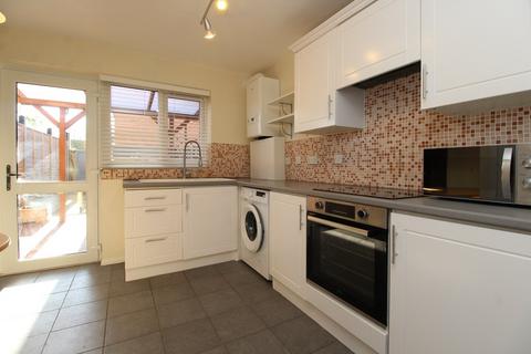 2 bedroom terraced house to rent, Bunyan Road, Biggleswade, SG18