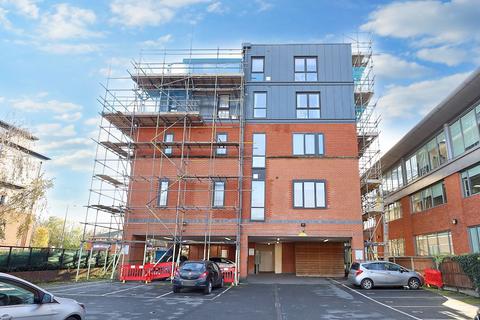 2 bedroom flat for sale, Flat 22 Mercury House, 8 Bath Road, Slough, Buckinghamshire, SL1 3SA