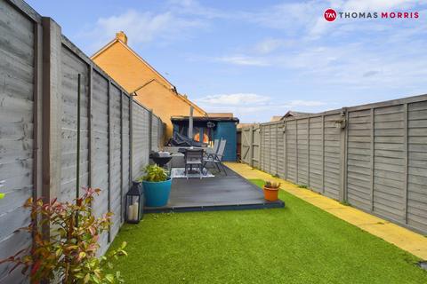 8 Appleton Mead, Biggleswade, SG18 8HS