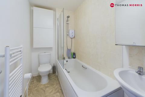 8 Appleton Mead, Biggleswade, SG18 8HS