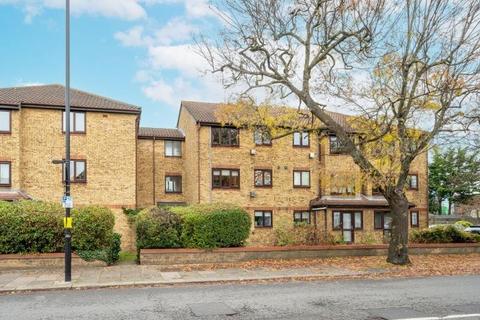 2 bedroom flat for sale, Bay Court, Popes Lane, London, W5