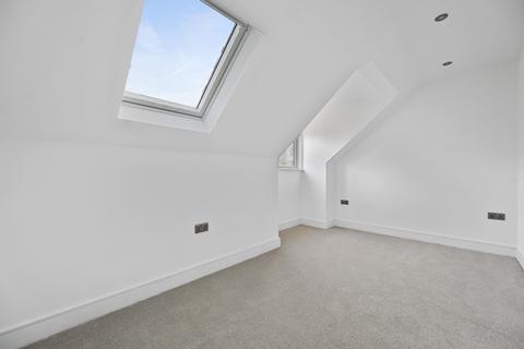 2 bedroom apartment for sale, Grove Road, Surrey SM1