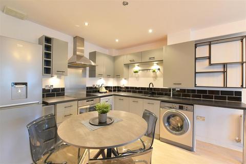 2 bedroom apartment for sale, Olympian Court, York