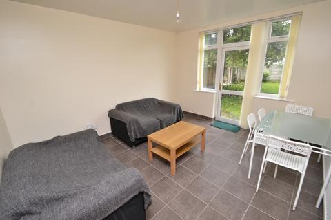 undefined, Derby Road, Nottingham NG7