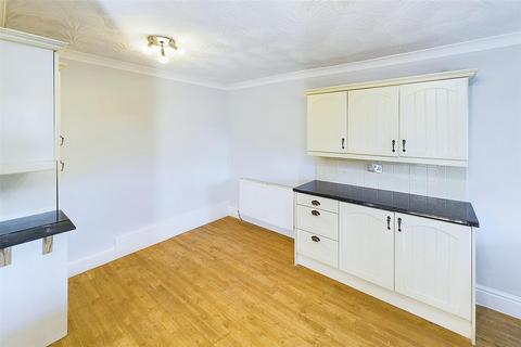 2 bedroom terraced house to rent, Dingleway, Appleton, Warrington