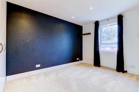 3 bedroom end of terrace house for sale, Simmons Way, High Wycombe HP14