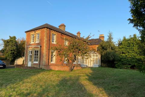 4 bedroom detached house for sale, Framewood Road, Stoke Poges, Slough