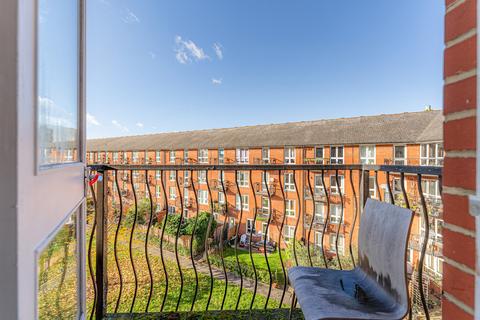 2 bedroom flat for sale, Basque Court, Canada Water SE16