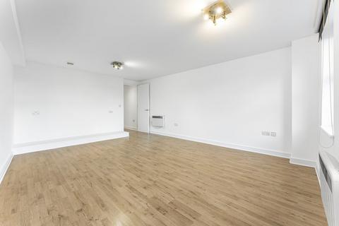 Studio to rent, Old Street, Islington