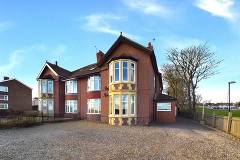 6 bedroom maisonette for sale, The Links, Whitley Bay